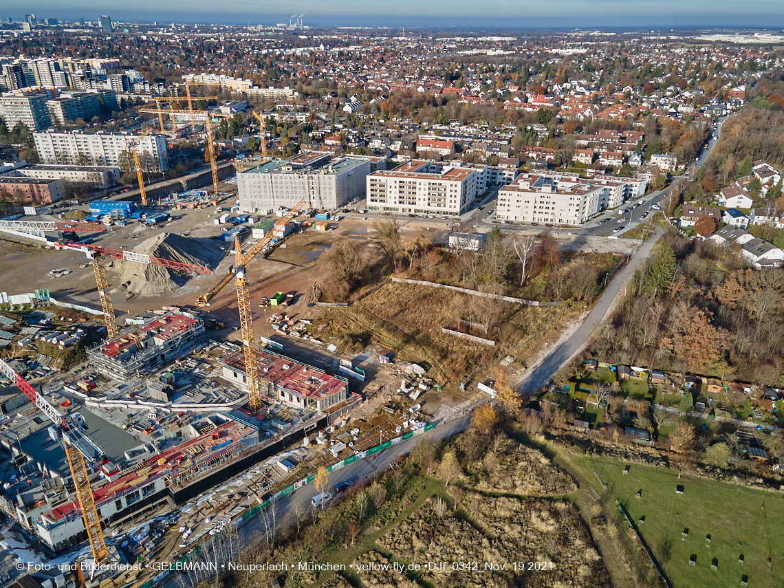 19.11.2021 - Luftbilder von der Baustelle Alexisquartier und Pandion Verde in Neuperlach